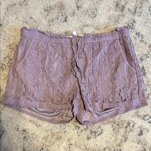 Rewind Women's High Waist Lace Shorts in Lavender